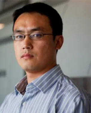 Ming Xu headshot